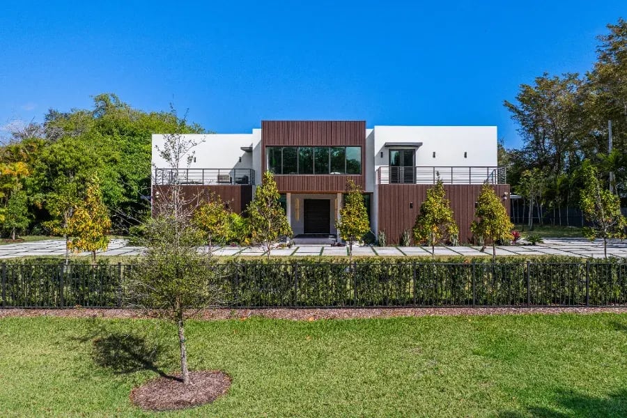 Real estate photography by Miami Luxe Images